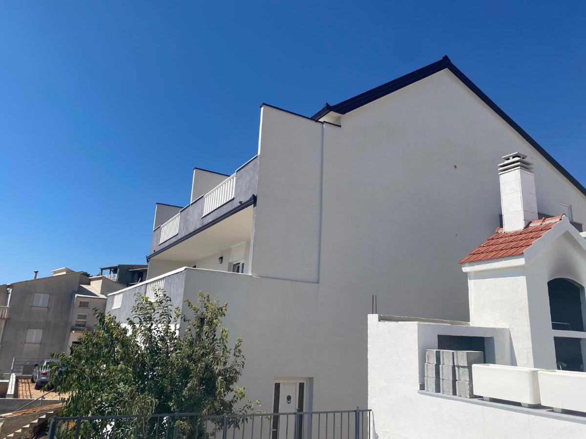Apartment Stipic Omiš Exteriör bild