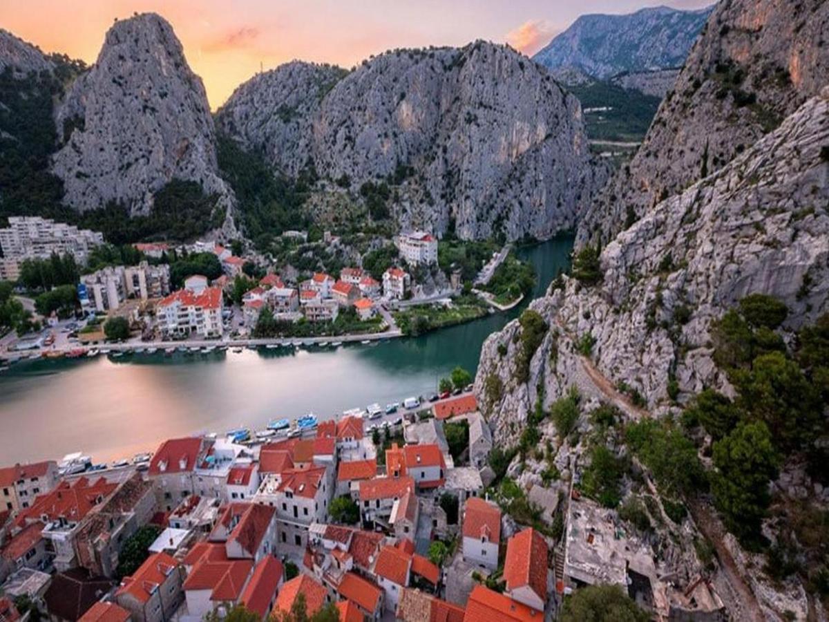 Apartment Stipic Omiš Exteriör bild