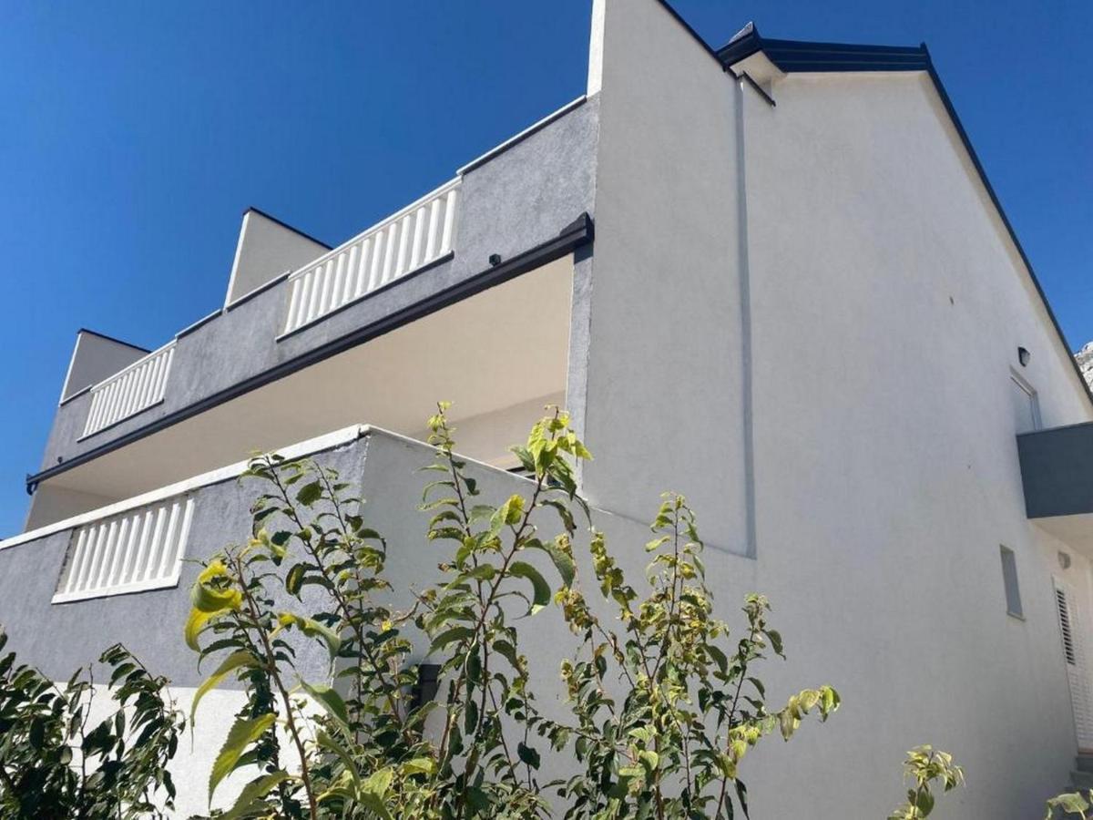 Apartment Stipic Omiš Exteriör bild
