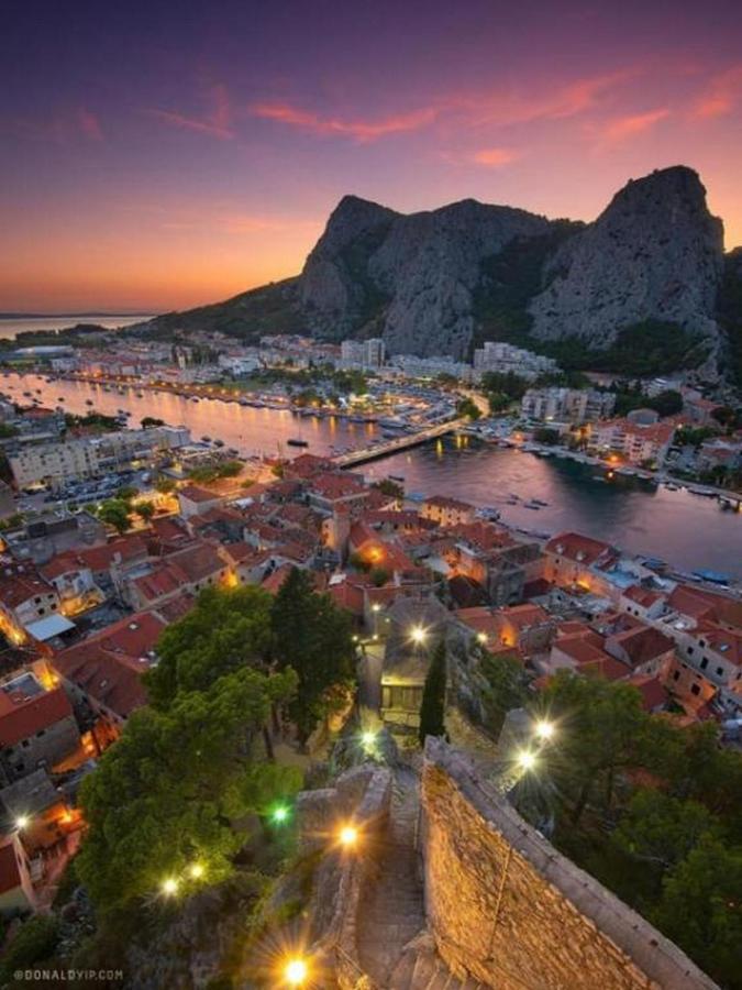 Apartment Stipic Omiš Exteriör bild